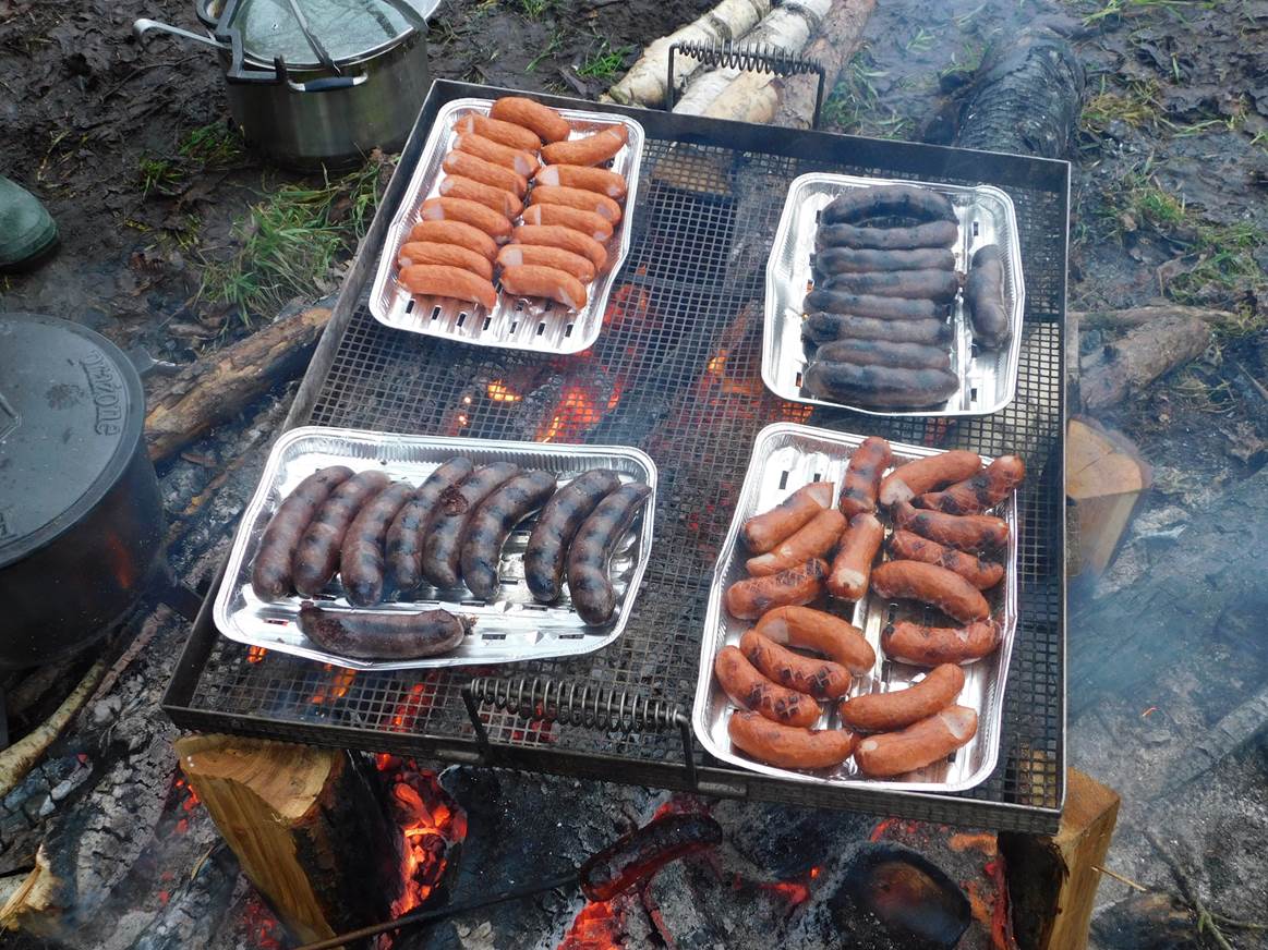 Obraz zawierajcy gotowanie, kratka wentylacyjna, barbecue, kilka

Opis wygenerowany automatycznie